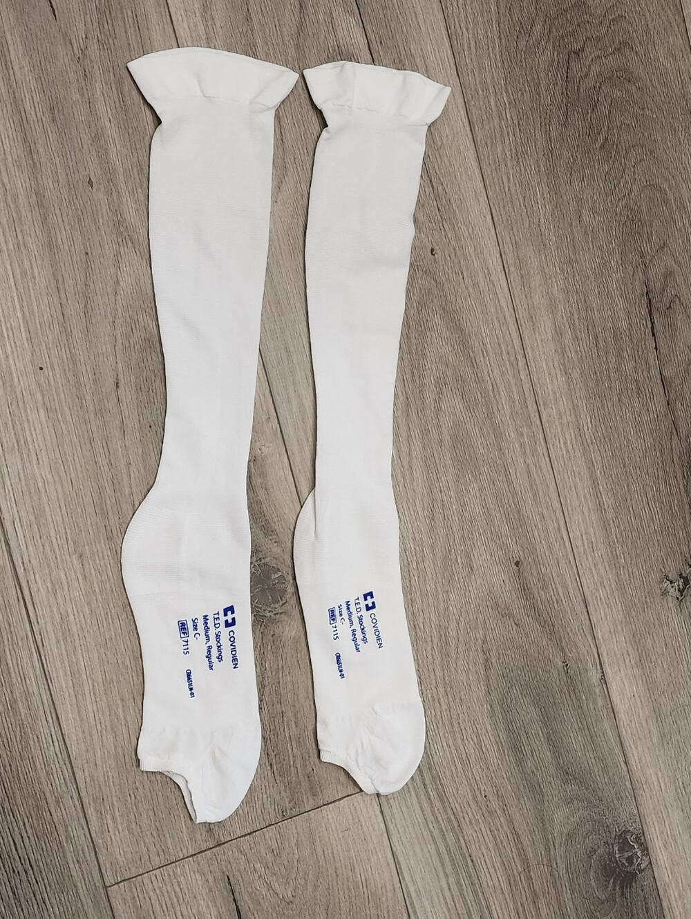 NWOT.  Tyco Kendall T.E.D. Anti Embolism   Medical/Compression Socks